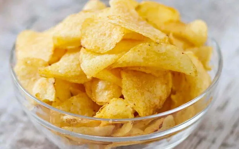 Como fazer batatas chips fritas e crocantes