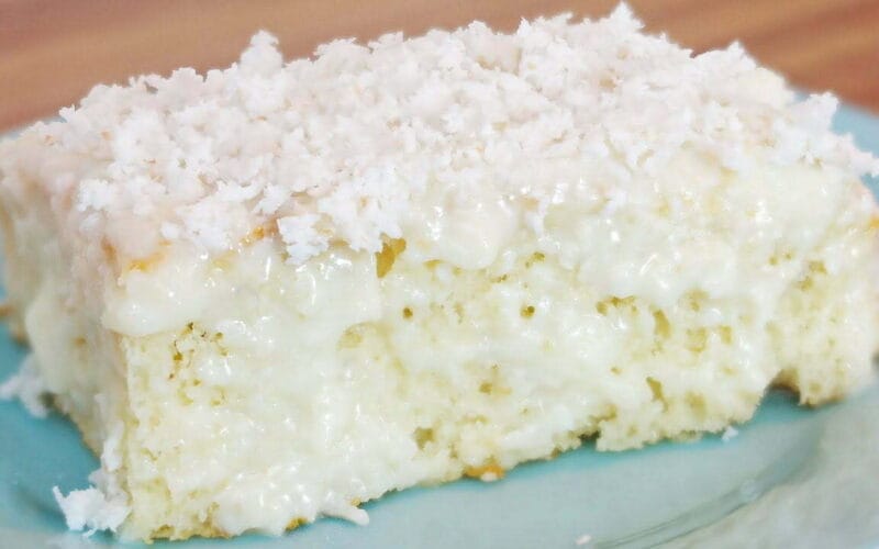 Receita de Bolo Gelado de Coco Toalha Felpuda