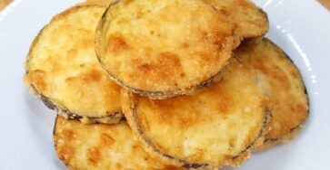 Berinjela empanada frita