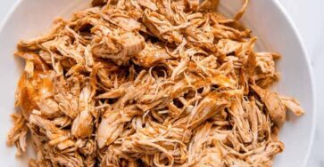 Frango desfiado na panela de pressão