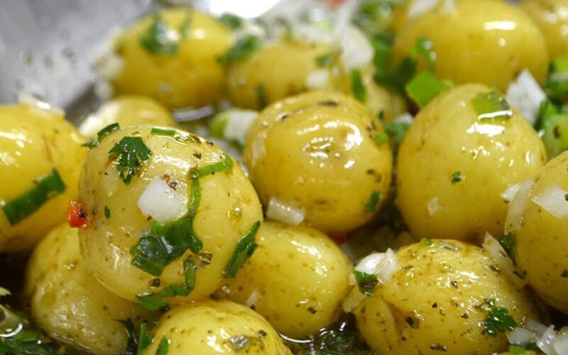 Batatinhas temperadas cozidas